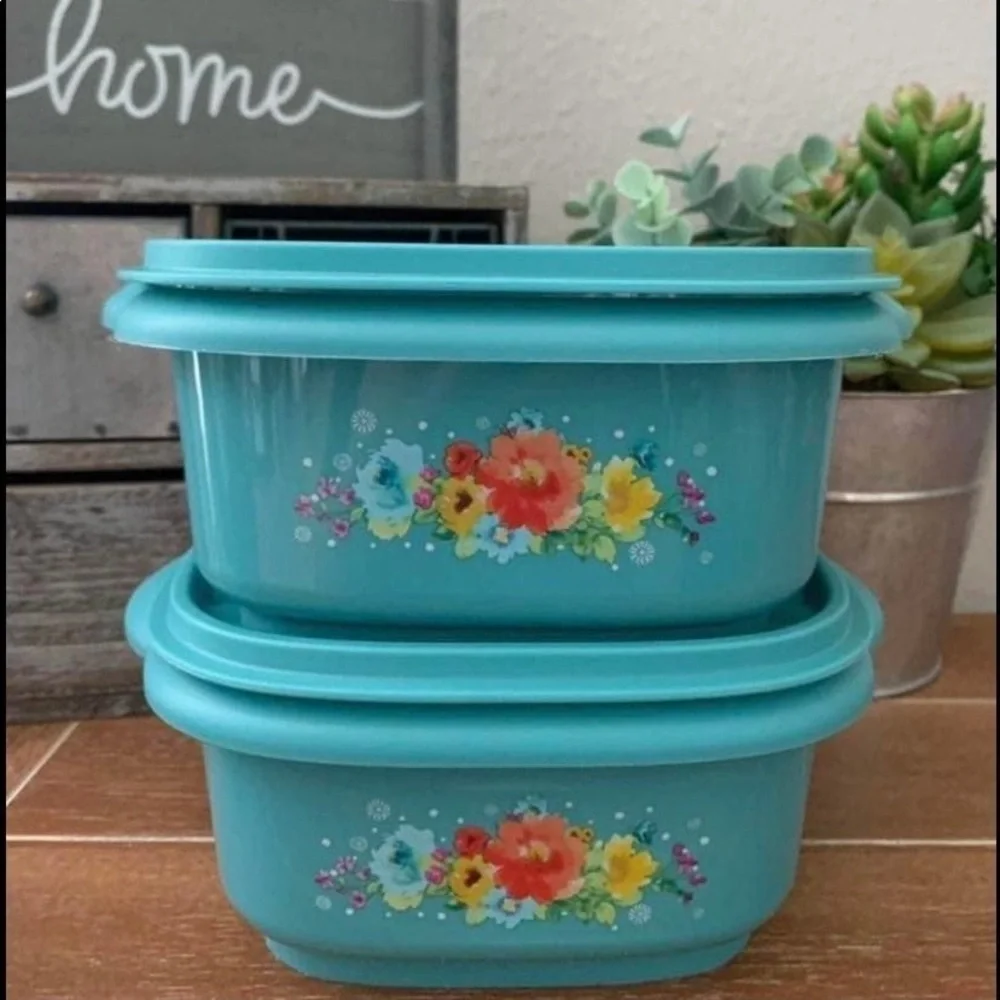 2 New Pioneer Woman 5 cup Storage Bowls
